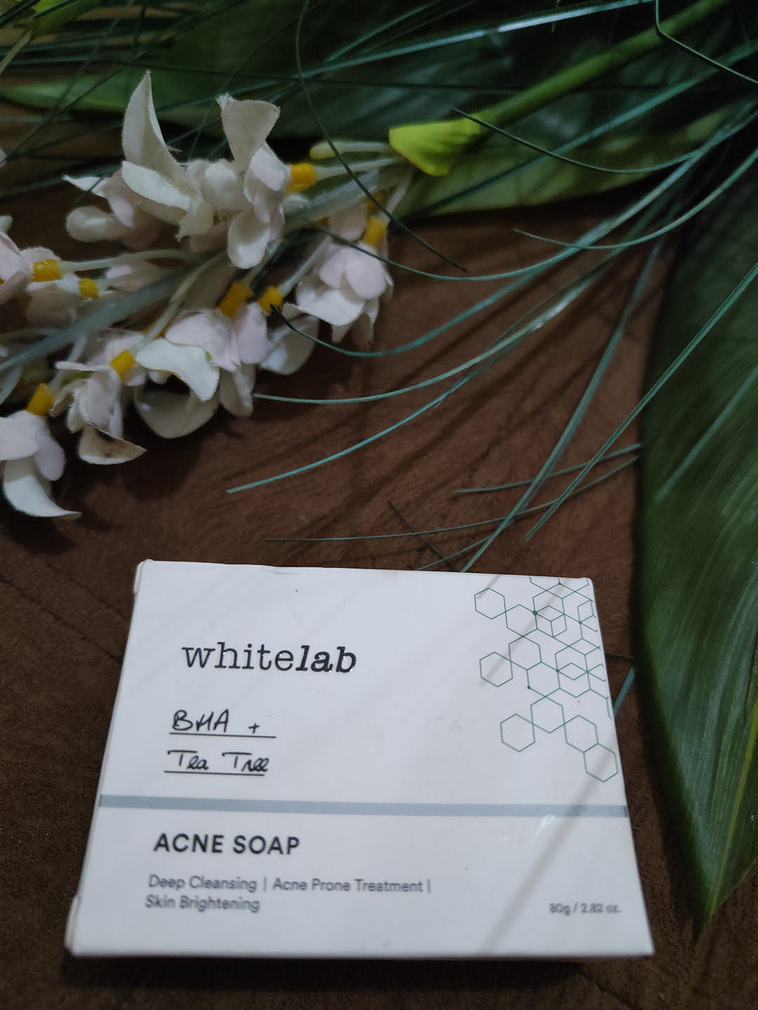 Whitelab Acne Soap sebagai referensi visual produk sabun anti jerawat dan inspirasi maklon sabun anti jerawat